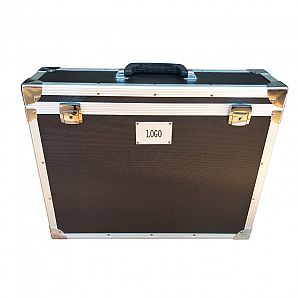 Estuche negro sin forro interior